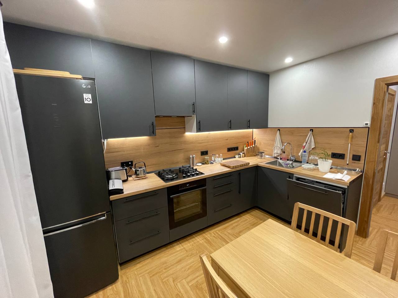 Ламинат Alpine Floor Herringbone 10 Дуб Пьемонт LF107-06 венгерская елка 600×100×10